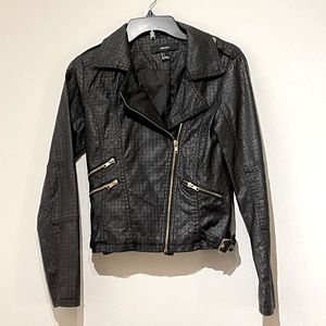 Faux Leather Jacket // Black / With gold zippers / Forever21 / Small